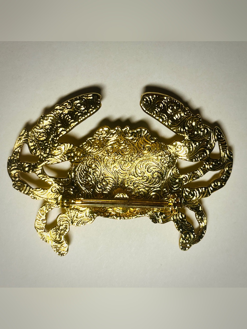 Vintage Estate Crab Brooch | Gold Plated, Pave Rhinestones, Mother of Pearl Eyes - Picture 6 of 9